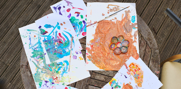 <h3><strong>Bereavement support for children</strong></h3>